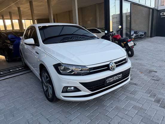 VOLKSWAGEN-POLO-1.0 200 TSI HIGHLINE AUTOMÁTICO VOLKSWAGEN-POLO-2018