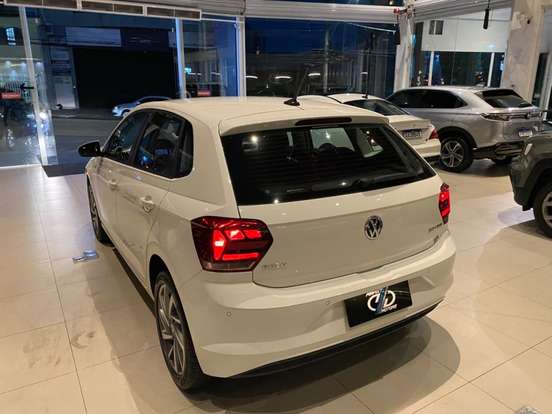 VOLKSWAGEN-POLO-2020