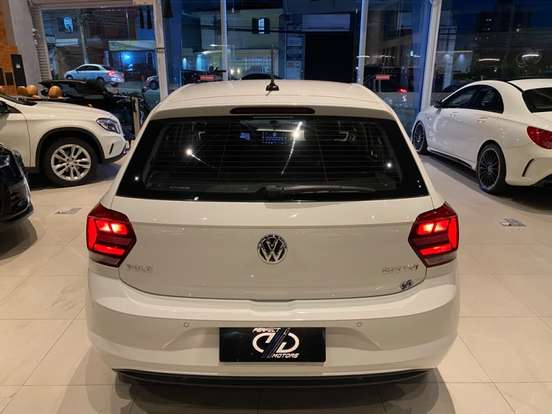 VOLKSWAGEN-POLO-2020