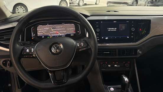 VOLKSWAGEN-POLO-2019
