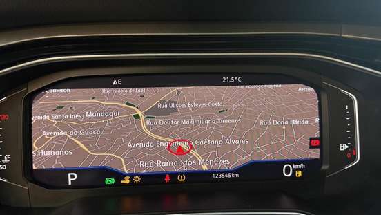 VOLKSWAGEN-POLO-2019