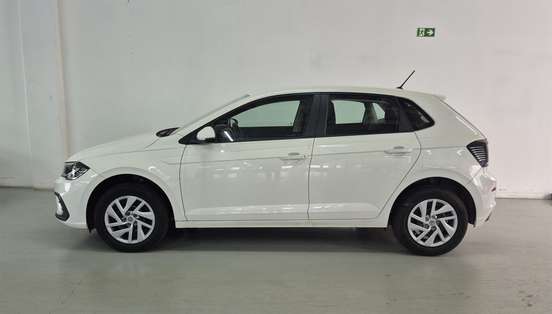 VOLKSWAGEN-POLO-2023