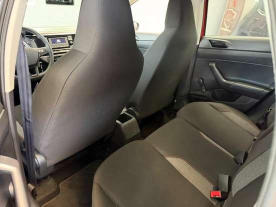 VOLKSWAGEN-POLO-2023