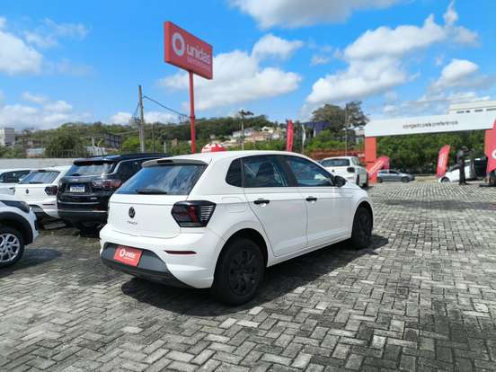 VOLKSWAGEN-POLO-2024