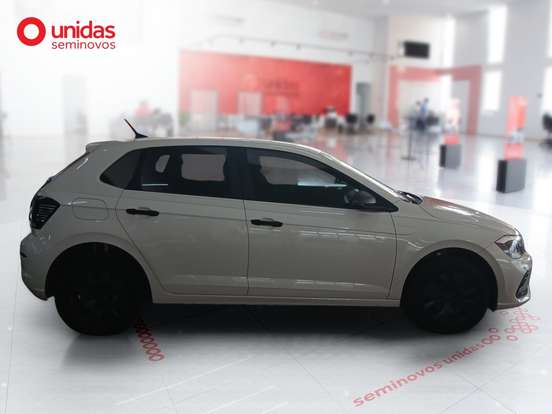 VOLKSWAGEN-POLO-2024