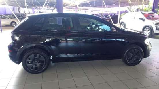VOLKSWAGEN-POLO-2025