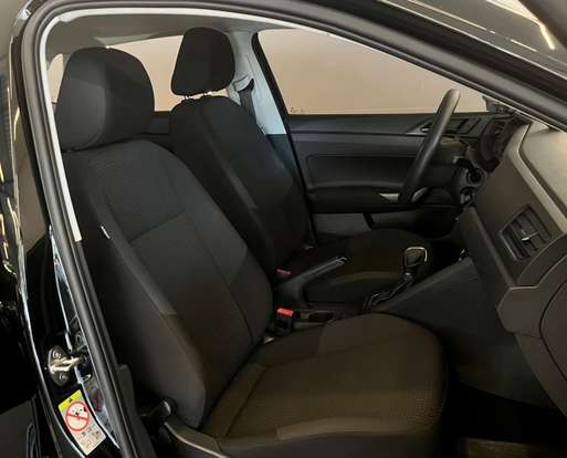 VOLKSWAGEN-POLO-2020