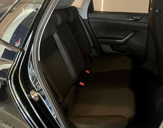 VOLKSWAGEN-POLO-2020