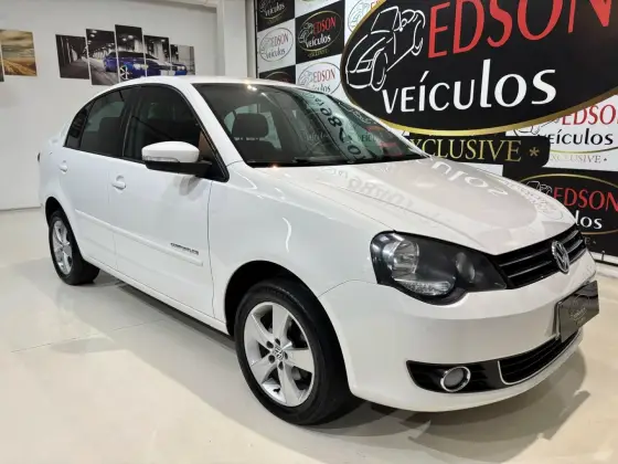 VOLKSWAGEN POLO SEDAN 1.6 MI COMFORTLINE 8V FLEX 4P MANUAL