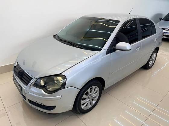 VOLKSWAGEN POLO SEDAN 1.6 MI 8V FLEX 4P MANUAL