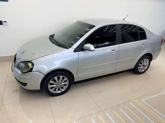 VOLKSWAGEN-POLO SEDAN-1.6 MI 8V FLEX 4P MANUAL VOLKSWAGEN-POLO SEDAN-2011