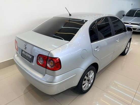 VOLKSWAGEN-POLO SEDAN-1.6 MI 8V FLEX 4P MANUAL VOLKSWAGEN-POLO SEDAN-2011
