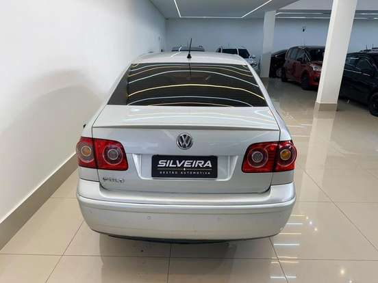 VOLKSWAGEN-POLO SEDAN-1.6 MI 8V FLEX 4P MANUAL VOLKSWAGEN-POLO SEDAN-2011