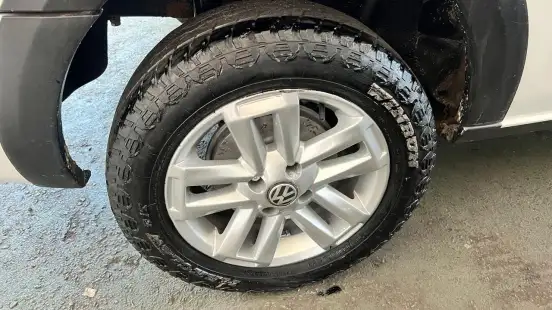 VOLKSWAGEN-SAVEIRO-2012