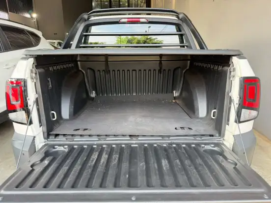 VOLKSWAGEN-SAVEIRO-2024