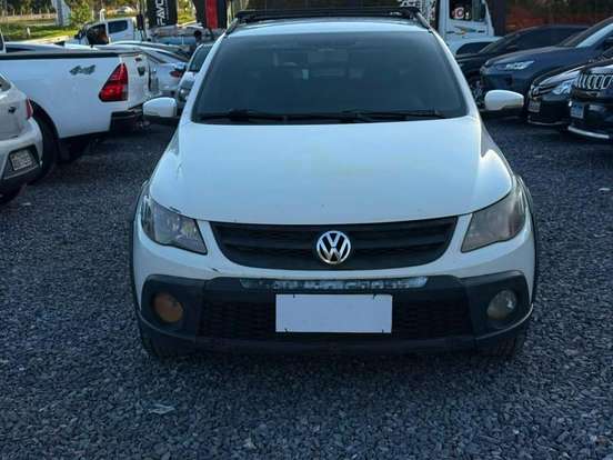 VOLKSWAGEN-SAVEIRO-2012
