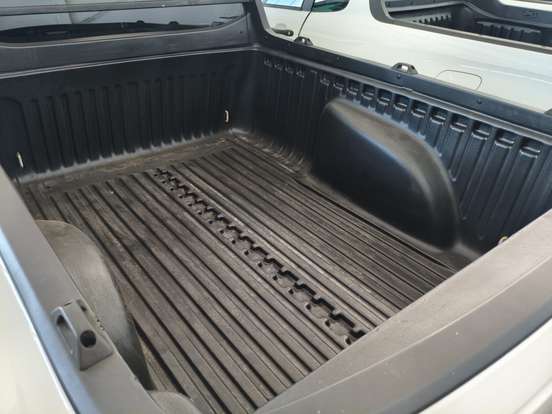 VOLKSWAGEN-SAVEIRO-2024