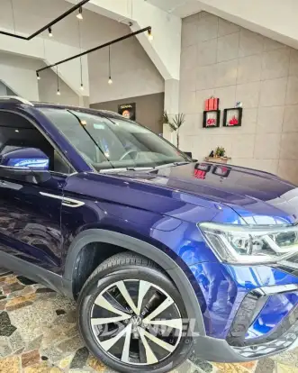 VOLKSWAGEN-TAOS-2021