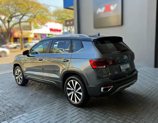 VOLKSWAGEN-TAOS-1.4 250 TSI TOTAL FLEX HIGHLINE AUTOMÁTICO VOLKSWAGEN-TAOS-2023