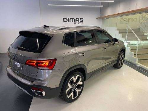 VOLKSWAGEN-TAOS-1.4 250 TSI TOTAL FLEX HIGHLINE AUTOMÁTICO VOLKSWAGEN-TAOS-2024