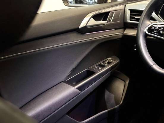 VOLKSWAGEN-TAOS-1.4 250 TSI TOTAL FLEX HIGHLINE AUTOMÁTICO VOLKSWAGEN-TAOS-2024