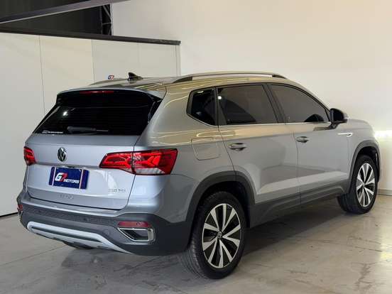 VOLKSWAGEN-TAOS-1.4 250 TSI TOTAL FLEX HIGHLINE AUTOMÁTICO VOLKSWAGEN-TAOS-2023