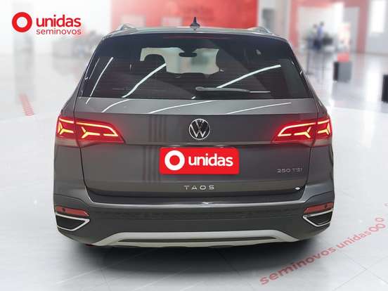 VOLKSWAGEN-TAOS-2024