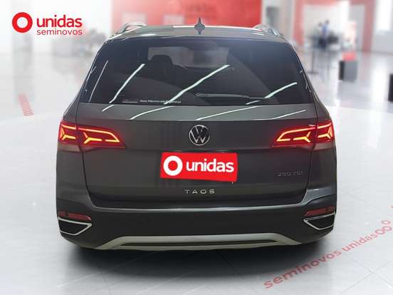 VOLKSWAGEN-TAOS-2025