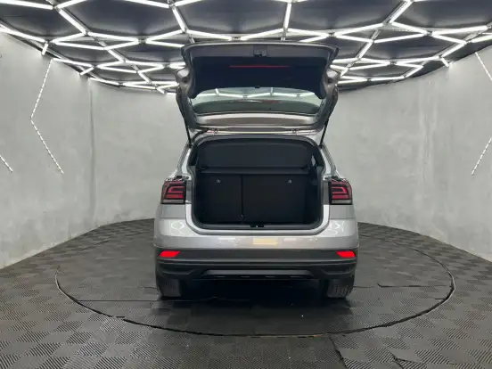 VOLKSWAGEN-T-CROSS-2024
