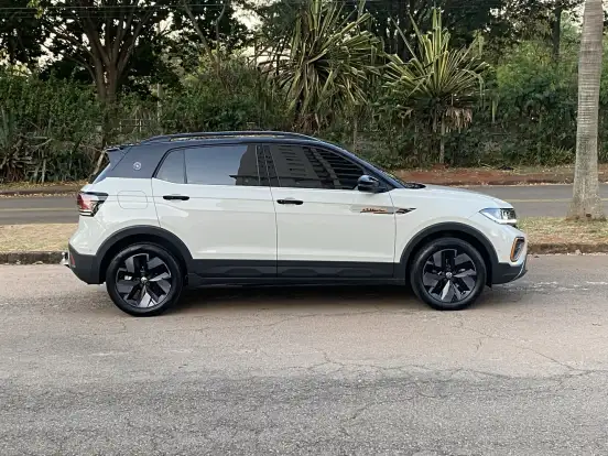 VOLKSWAGEN-T-CROSS-2025