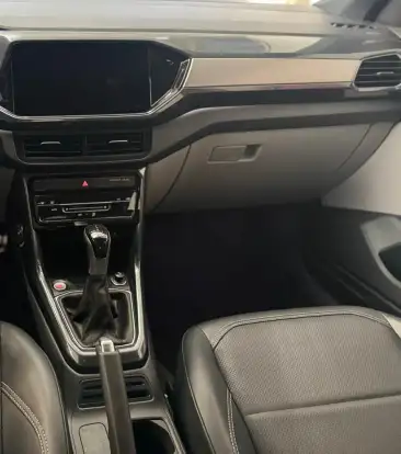 VOLKSWAGEN-T-CROSS-2022