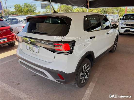 VOLKSWAGEN-T-CROSS-2025