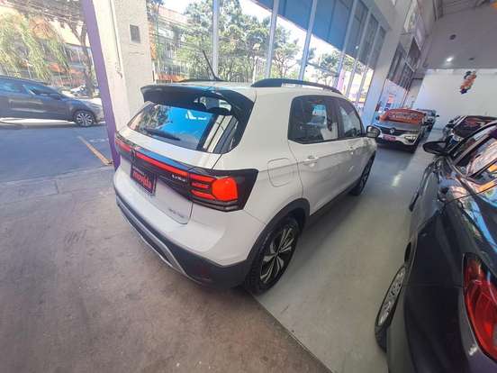 VOLKSWAGEN-T-CROSS-2025