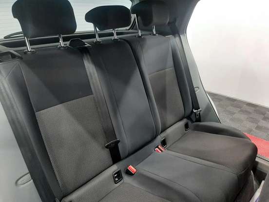 VOLKSWAGEN-T-CROSS-2020