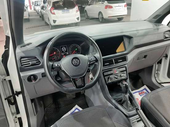 VOLKSWAGEN-T-CROSS-1.0 200 TSI TOTAL FLEX AUTOMÁTICO VOLKSWAGEN-T-CROSS-2020