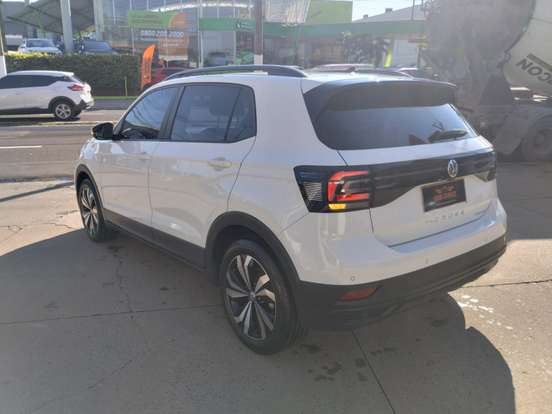 VOLKSWAGEN-T-CROSS-1.0 200 TSI TOTAL FLEX AUTOMÁTICO VOLKSWAGEN-T-CROSS-2021