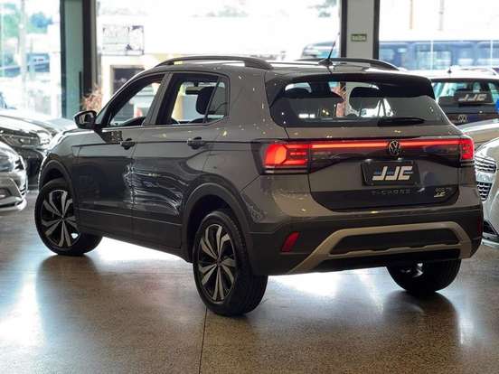 VOLKSWAGEN-T-CROSS-2024