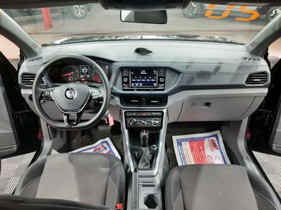 VOLKSWAGEN-T-CROSS-1.0 200 TSI TOTAL FLEX AUTOMÁTICO VOLKSWAGEN-T-CROSS-2019