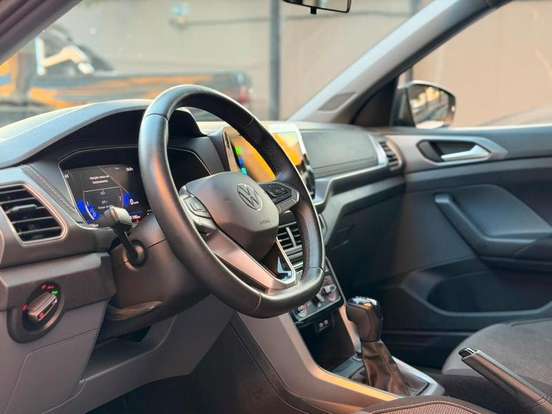 VOLKSWAGEN-T-CROSS-2025