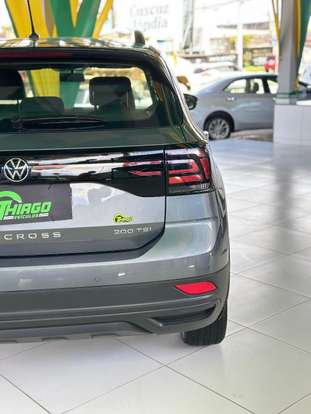 VOLKSWAGEN-T-CROSS-2023