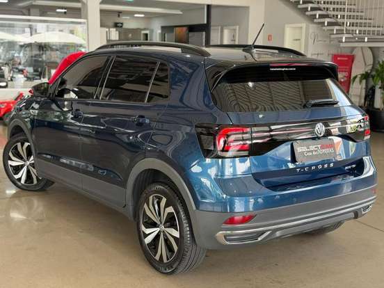 VOLKSWAGEN-T-CROSS-2020