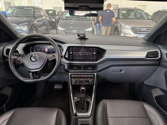 VOLKSWAGEN-T-CROSS-1.0 200 TSI TOTAL FLEX COMFORTLINE AUTOMÁTICO VOLKSWAGEN-T-CROSS-2019