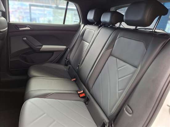 VOLKSWAGEN-T-CROSS-2025