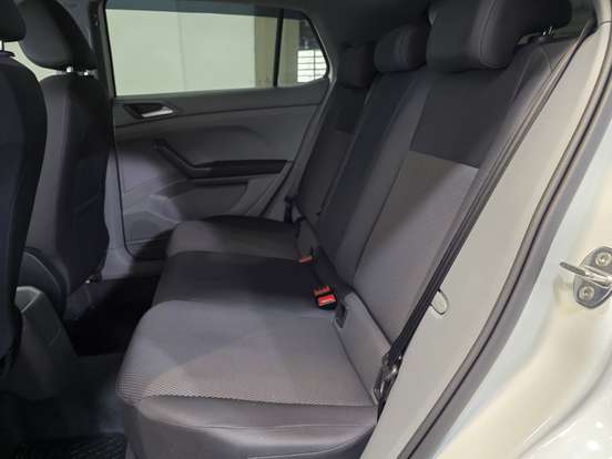 VOLKSWAGEN-T-CROSS-2021