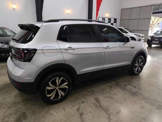 VOLKSWAGEN-T-CROSS-2023