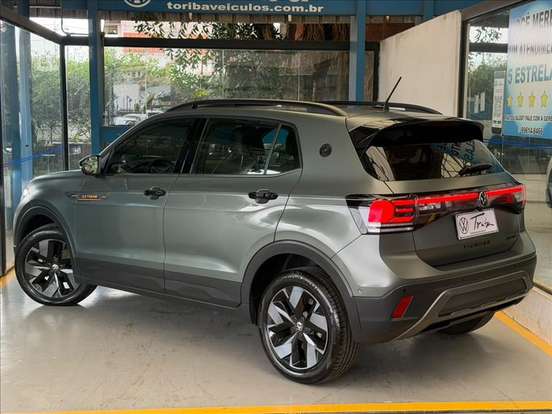VOLKSWAGEN-T-CROSS-2025