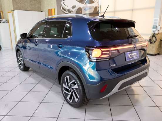 VOLKSWAGEN-T-CROSS-1.4 250 TSI TOTAL FLEX HIGHLINE AUTOMÁTICO VOLKSWAGEN-T-CROSS-2024