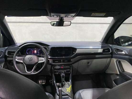 VOLKSWAGEN-T-CROSS-2022