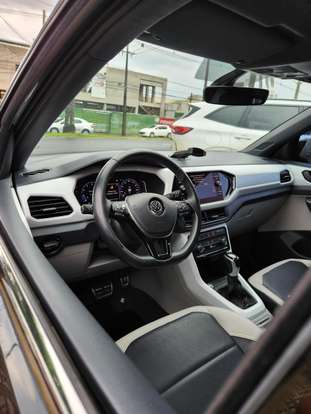 VOLKSWAGEN-T-CROSS-1.4 250 TSI TOTAL FLEX HIGHLINE AUTOMÁTICO VOLKSWAGEN-T-CROSS-2019