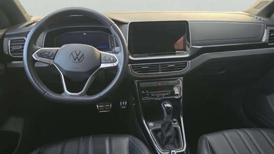 VOLKSWAGEN-T-CROSS-2024